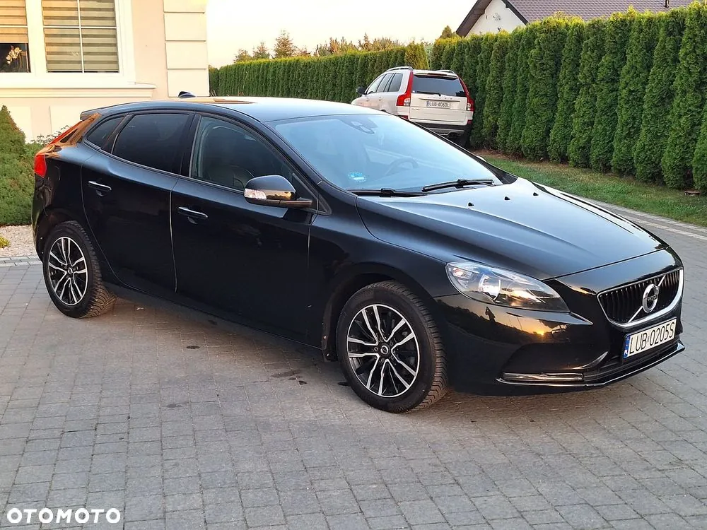 Volvo V40 2018 photo 2