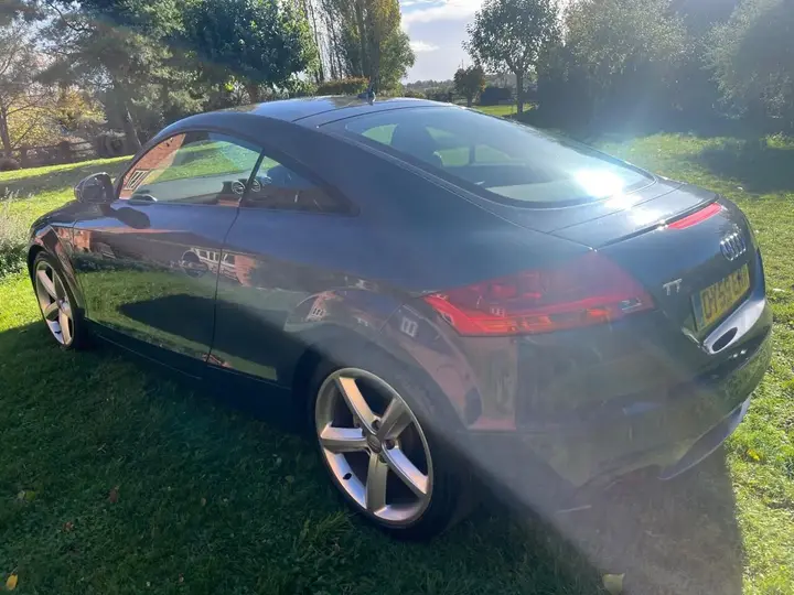 Audi Tt 2009 photo 4