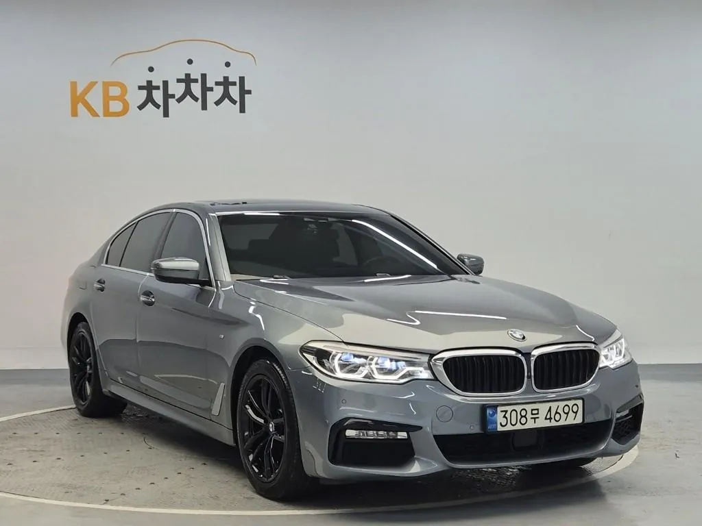 BMW 5 Series 2018 photo 4