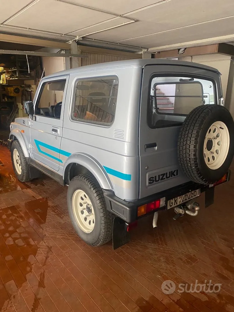 Suzuki Samurai
