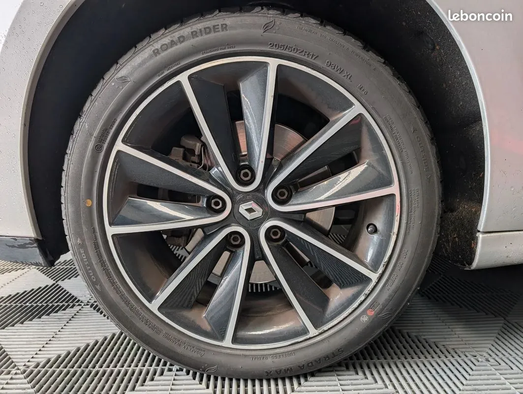 Renault Scenic 2011 photo 5
