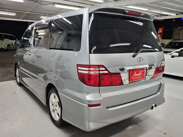 Toyota Alphard 2005 photo 5