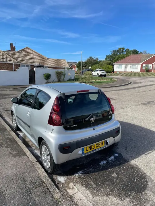 Peugeot 107 2013 photo 2