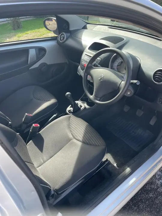 Peugeot 107 2013 photo 4