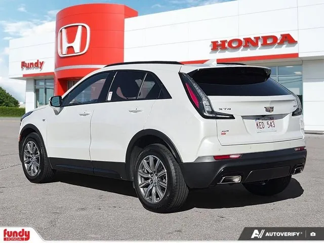 Cadillac Xt4 2022 photo 3