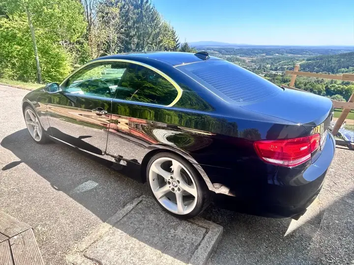 BMW 3Er-Reihe 325I 2007 photo 3