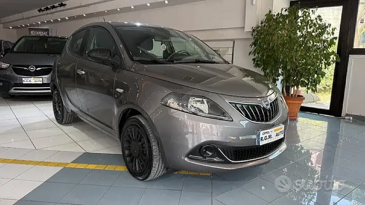Lancia Ypsilon 2023 photo 5