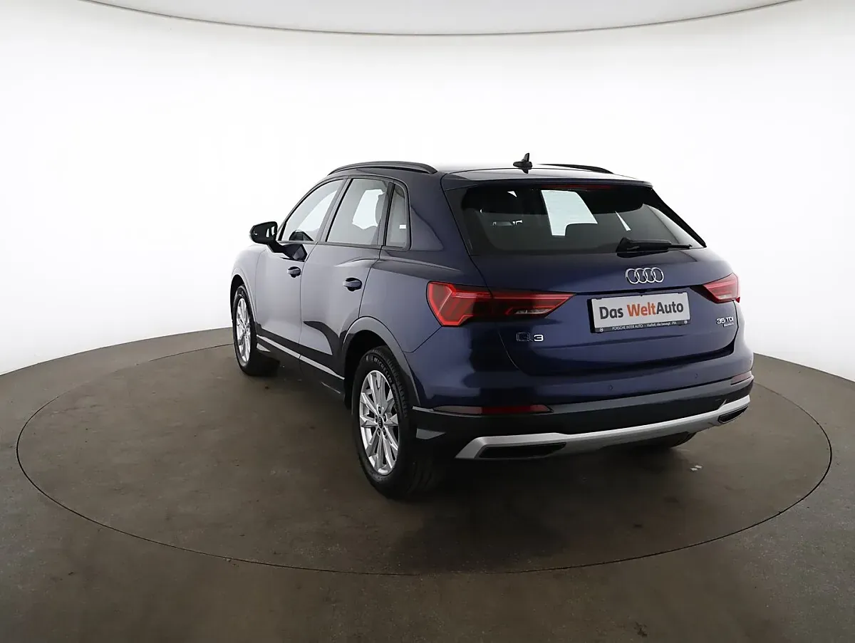 Audi Q3 2022 photo 2