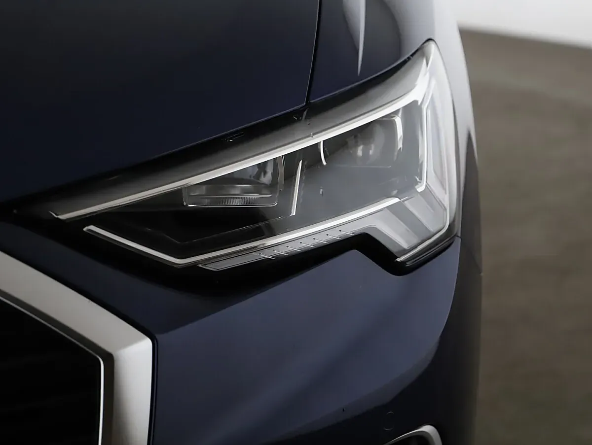 Audi Q3 2022 photo 3