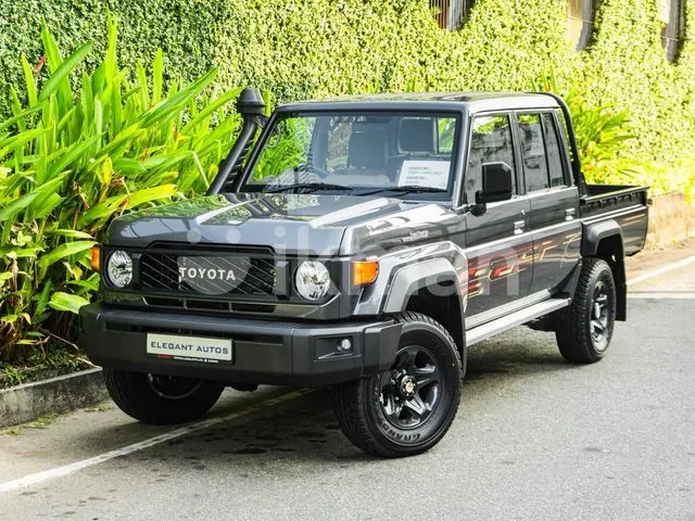 Toyota Land Cruiser 79