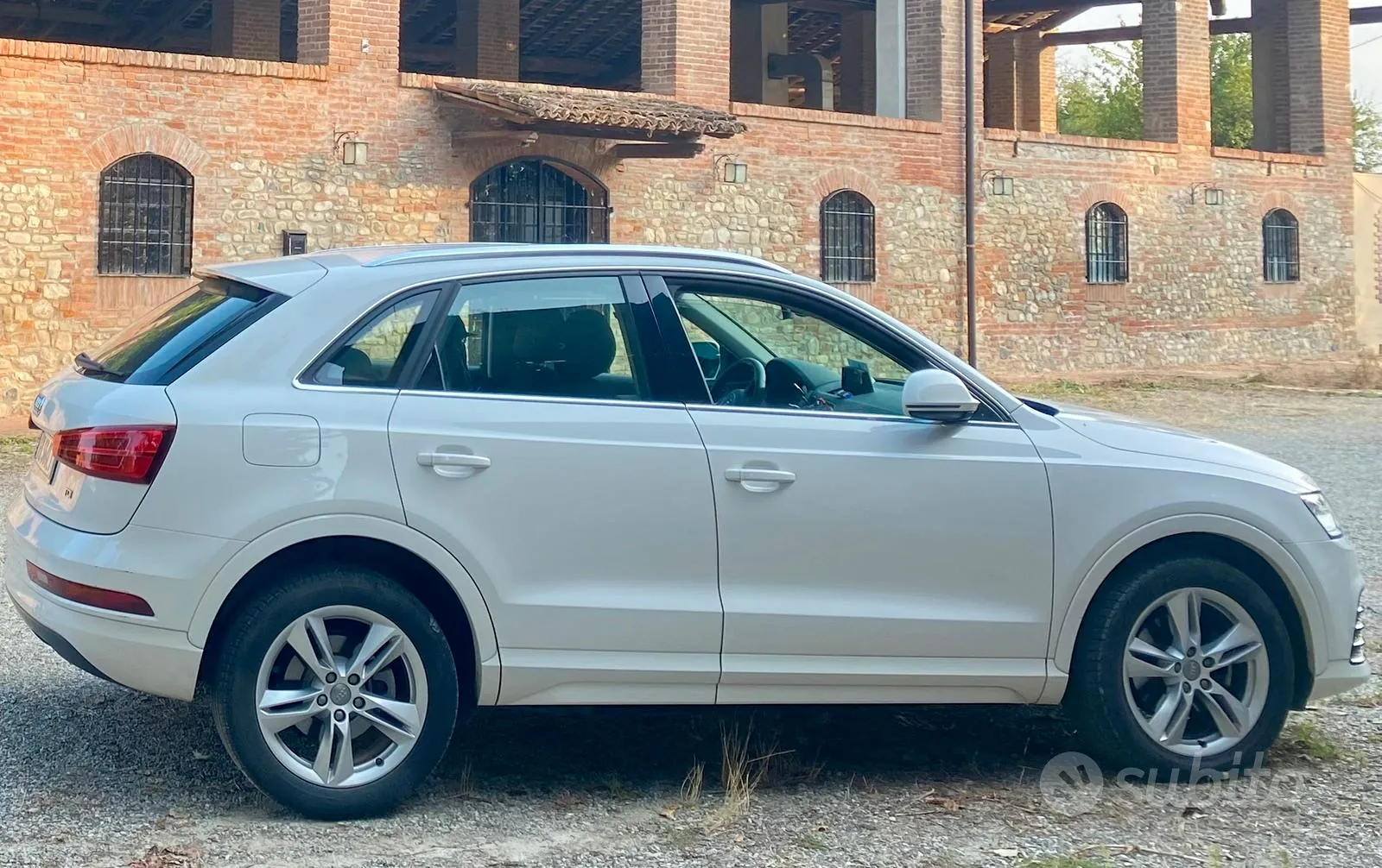 Audi Q3 2017 photo 3