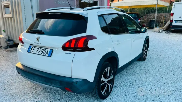 Peugeot 2008 2016 photo 5