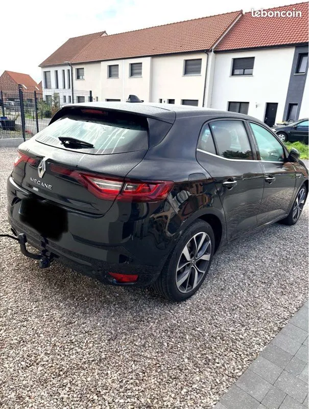 Renault Megane 2016 photo 2