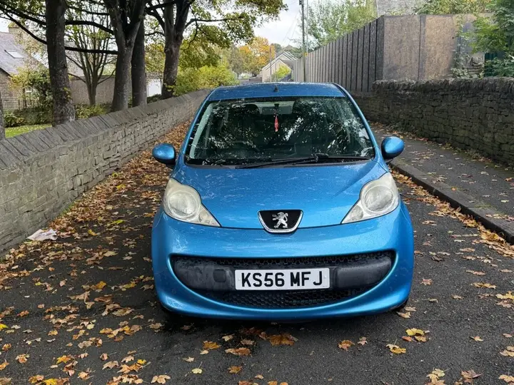 Peugeot 107 2007 photo 2
