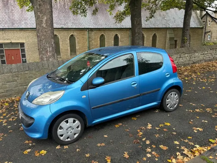 Peugeot 107 2007 photo 4