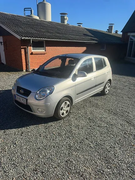 Kia Picanto 2010 photo 2