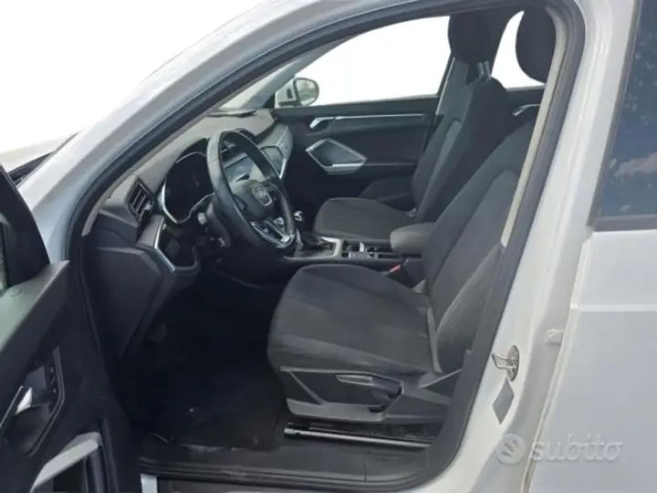 Audi Q3 2021 photo 5