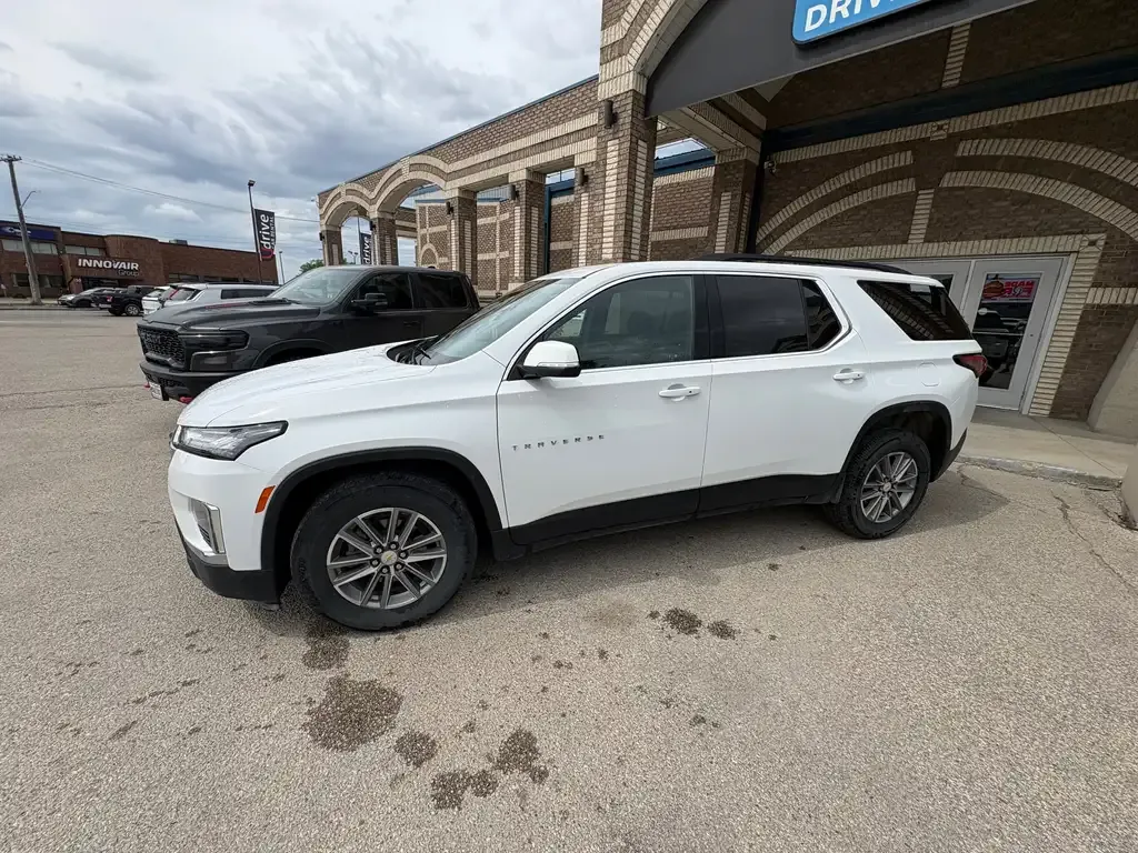 Chevrolet Traverse 2023 photo 2
