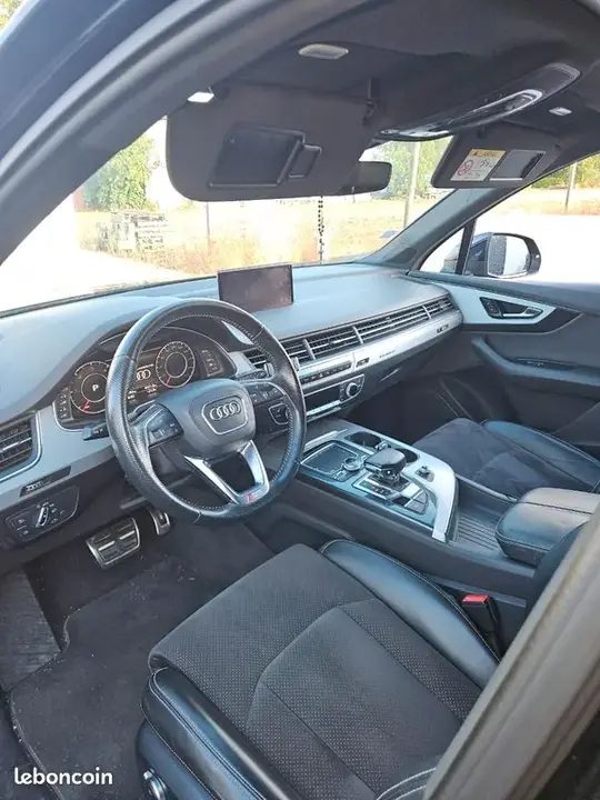 Audi Q7 2015 photo 3