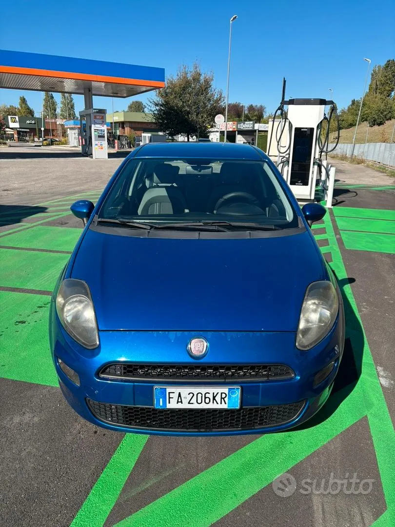 Fiat Punto 2015 photo 2