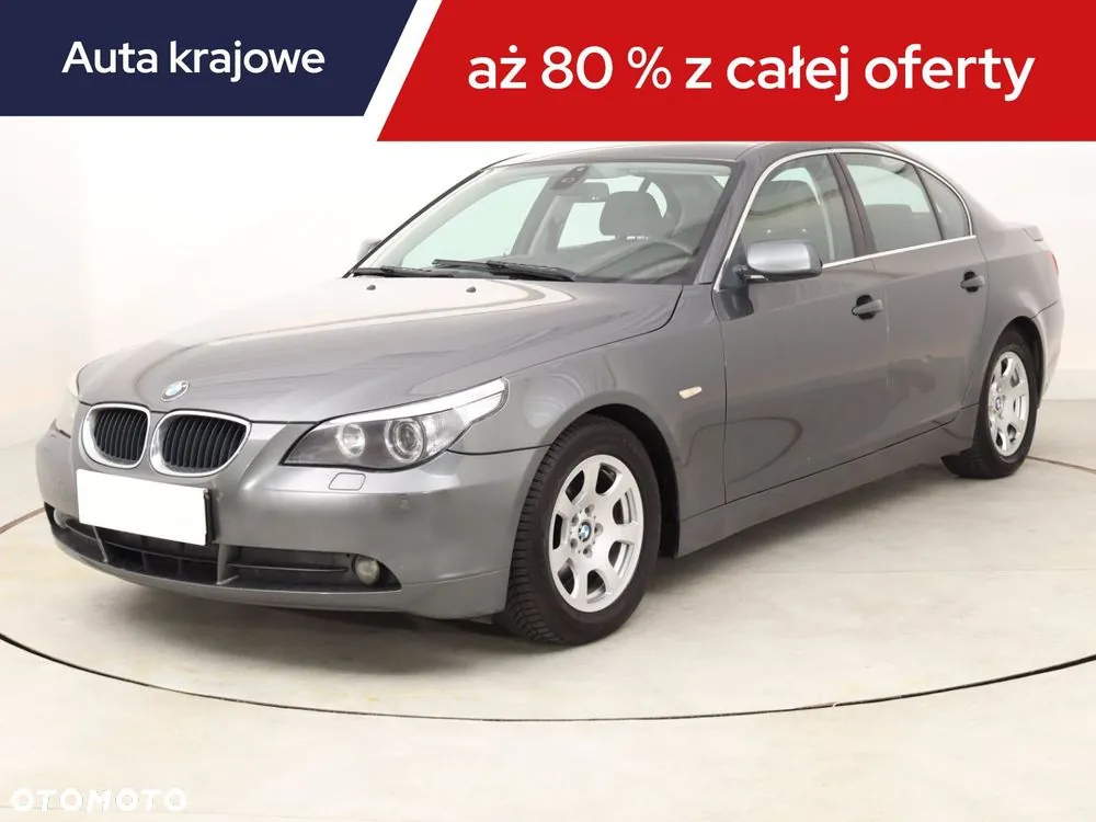BMW 5 Series 2003 photo 2