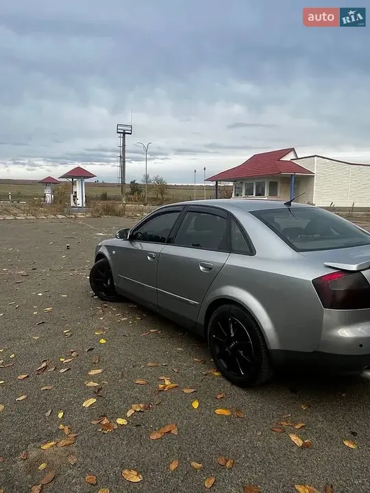 Audi A4 2003 photo 4