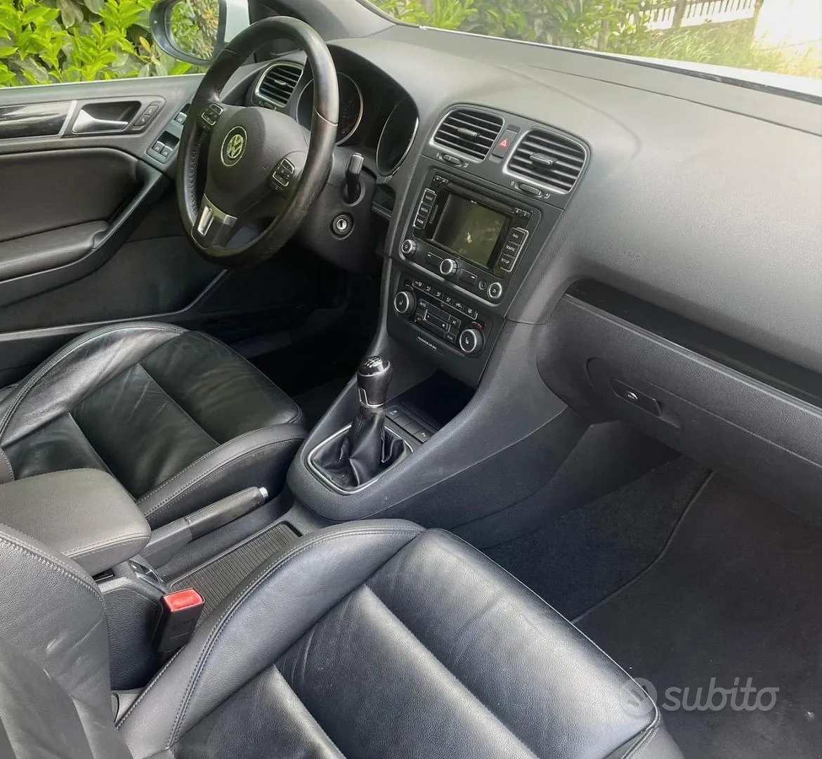 Volkswagen Golf 2012 photo 2