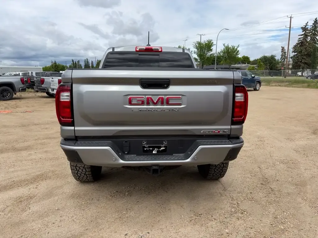 GMC Canyon 2026 photo 4