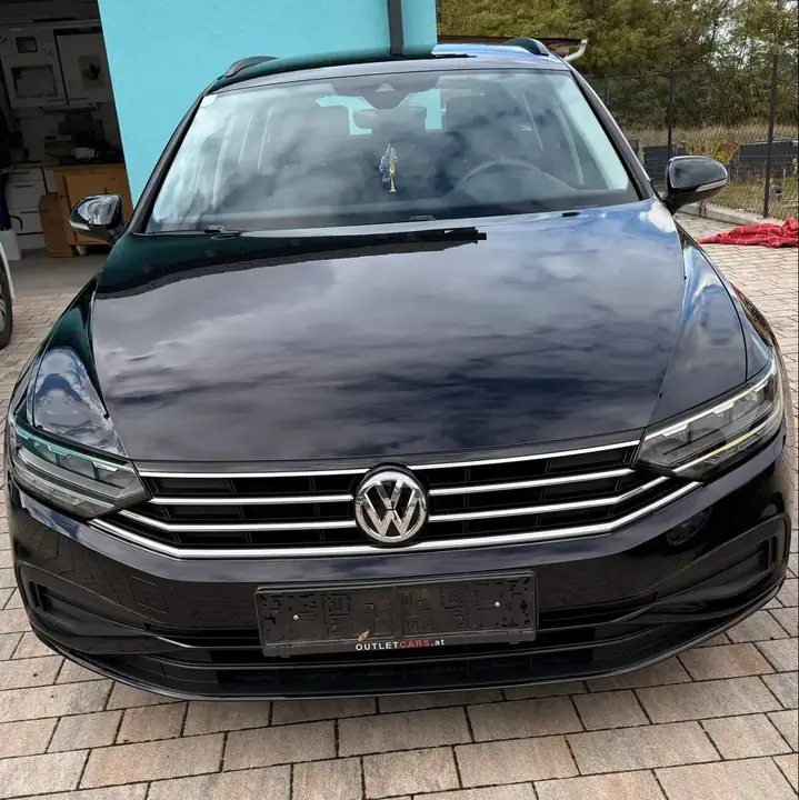 Volkswagen Passat 2019 photo 2