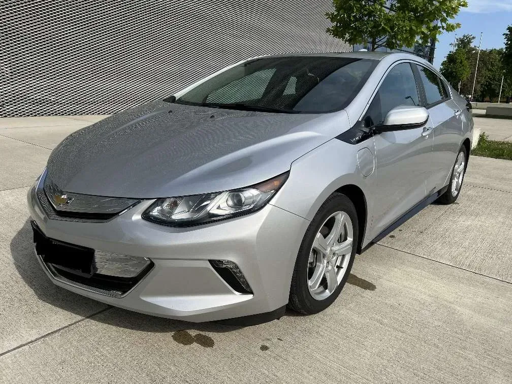 Chevrolet Volt 2017 photo 2