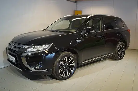 Mitsubishi Outlander 2017 photo 2