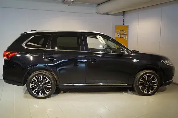 Mitsubishi Outlander 2017 photo 4