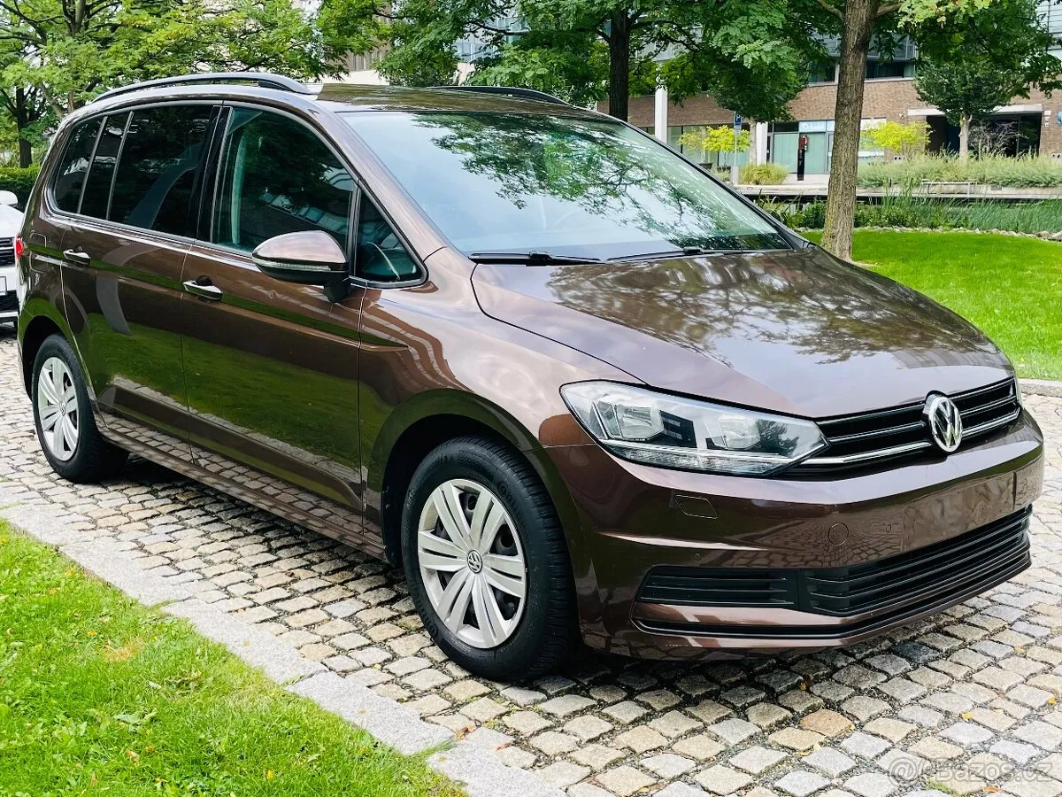 Volkswagen Touran 2023 photo 5