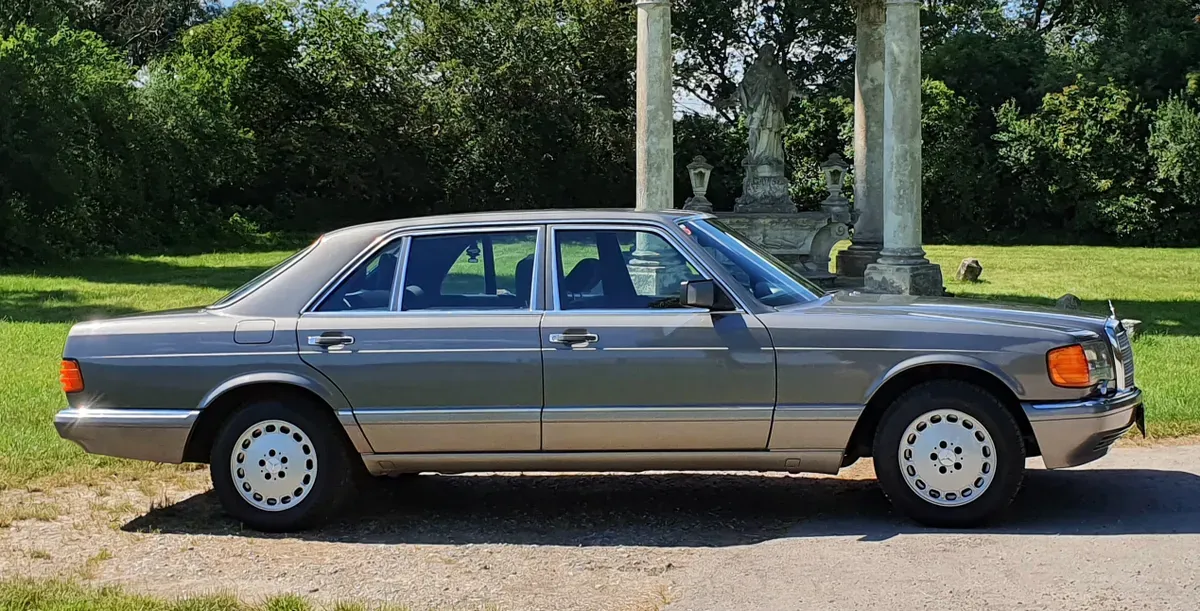 Mercedes-Benz S-Class 1988 photo 3