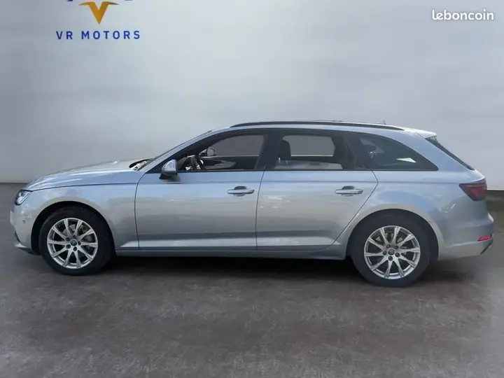 Audi A4 2018 photo 2