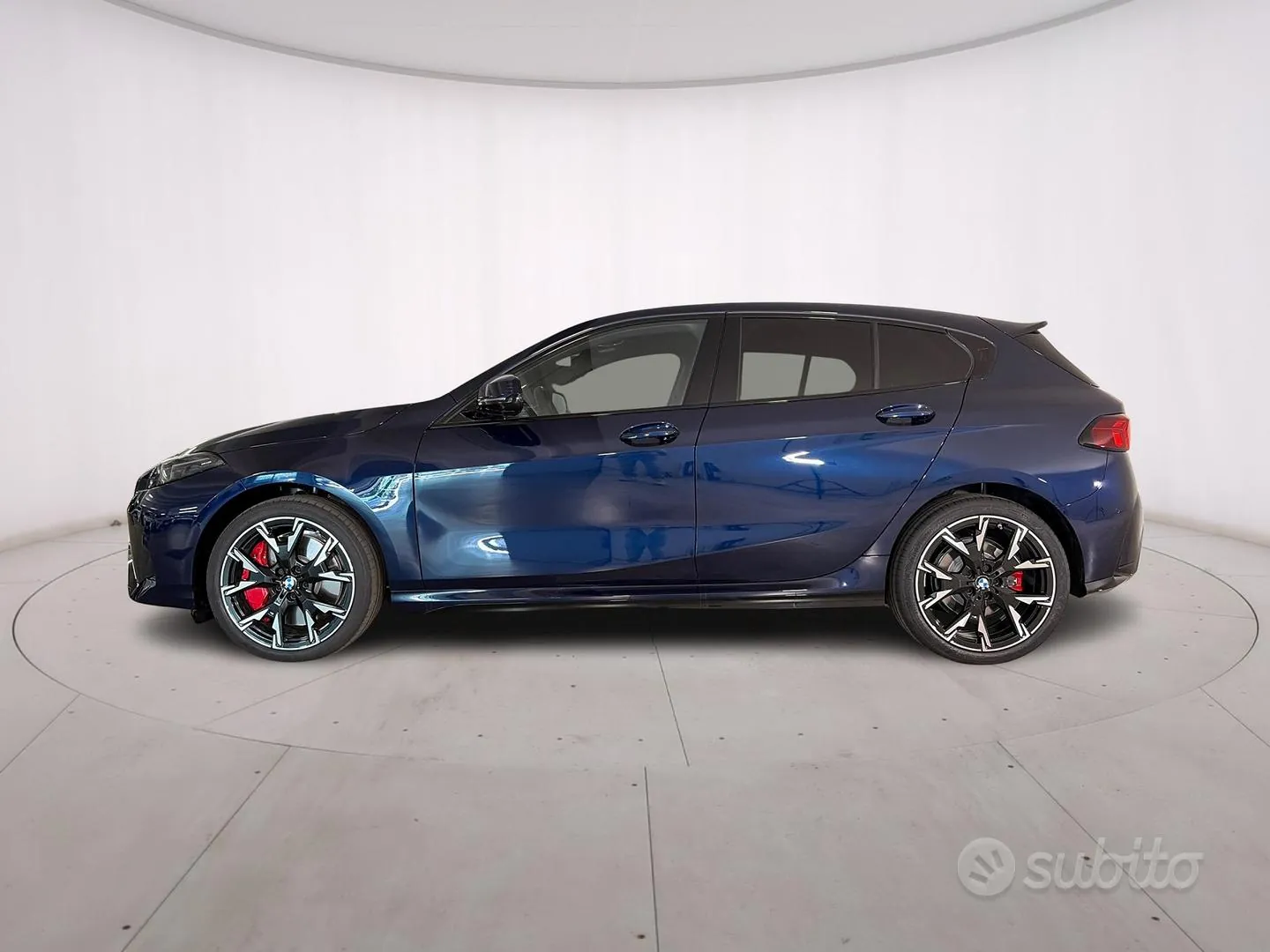 BMW 1 Series 2024 photo 3