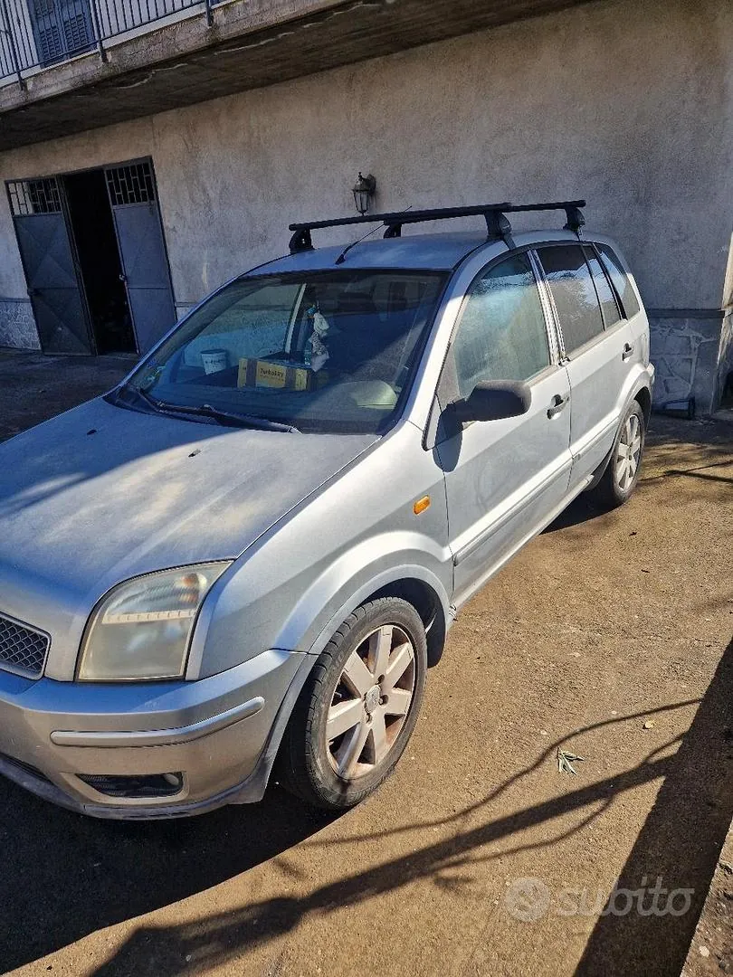 Ford Fusion 2005 photo 4