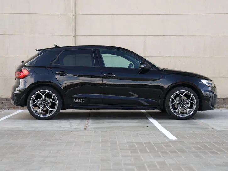 Audi A1 2026 photo 2