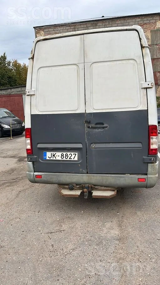 Mercedes-Benz Sprinter 1999 photo 2