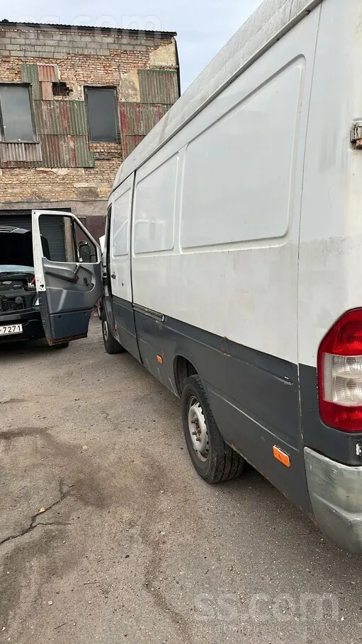 Mercedes-Benz Sprinter 1999 photo 3