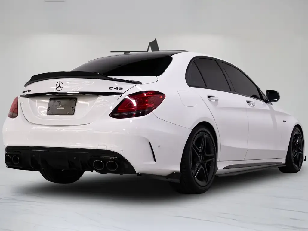 Mercedes-Benz C-Class 2020 photo 4