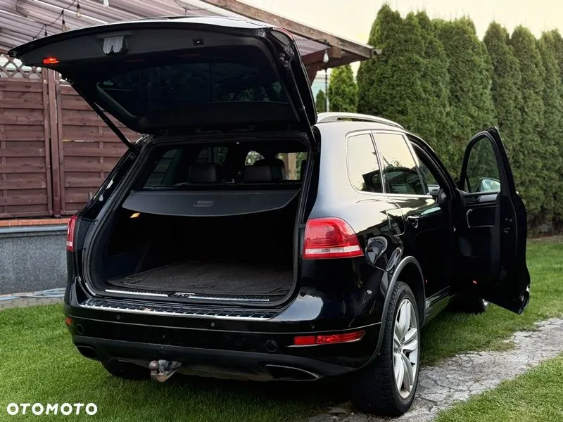 Volkswagen Touareg 2012 photo 2