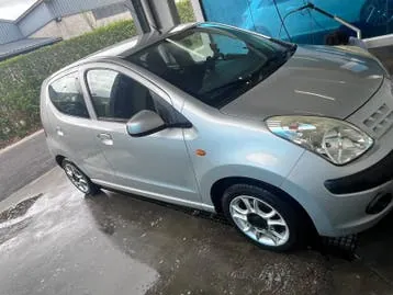 Nissan Pixo