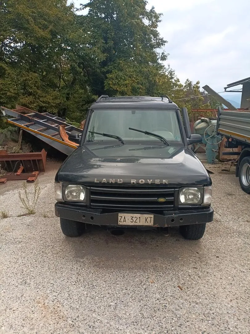 Land Rover Discovery 2001 photo 2