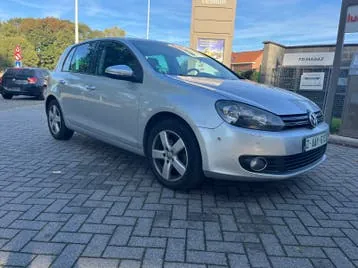 Volkswagen Golf 2010 photo 2