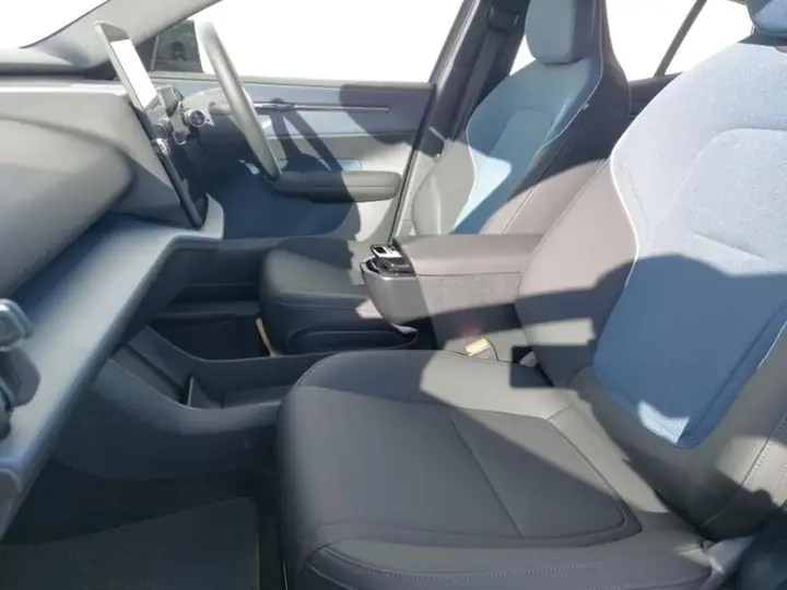 Volvo Ex30 2026 photo 5