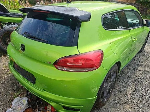 Volkswagen Scirocco 2011 photo 2