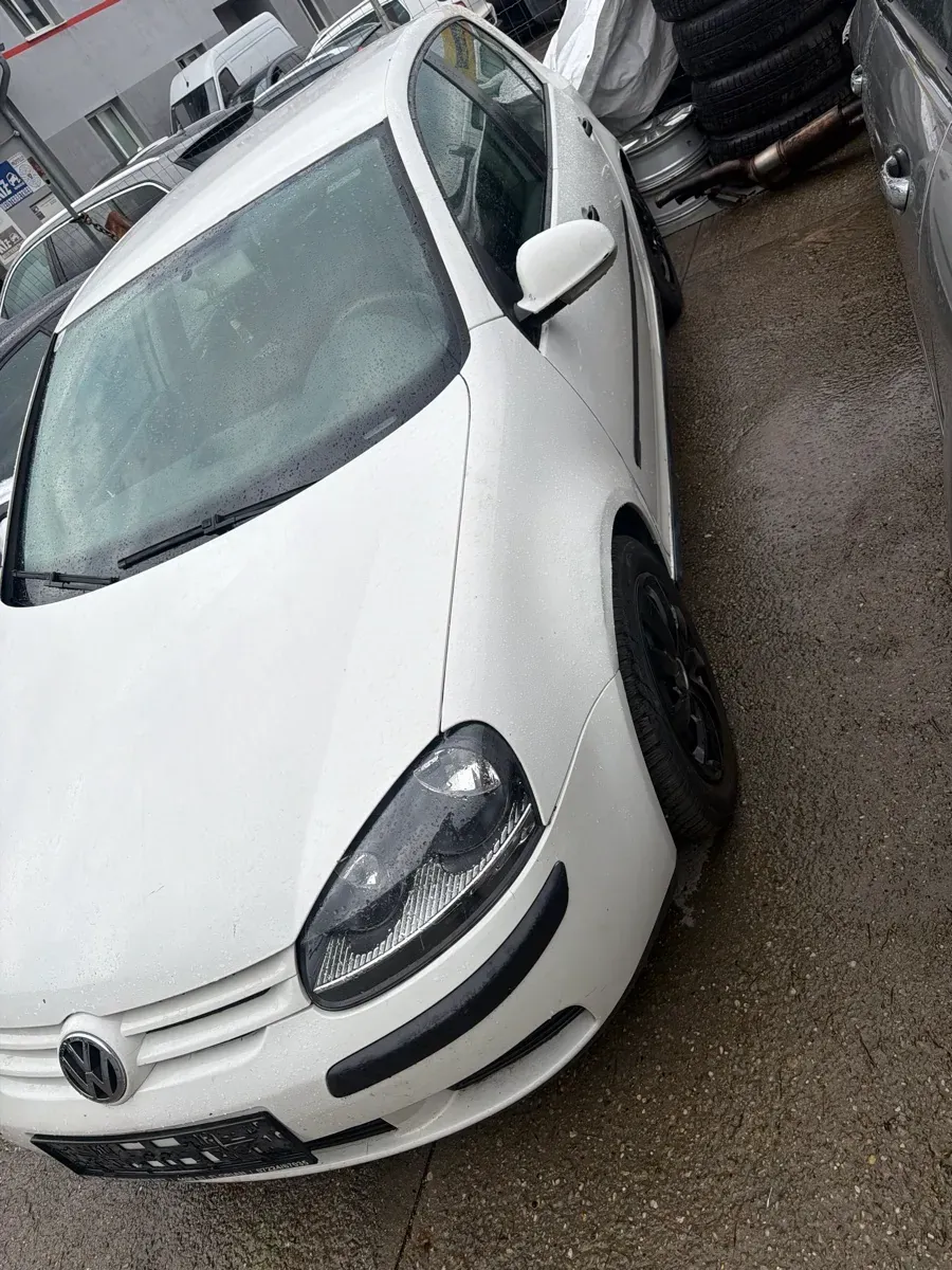 Volkswagen Golf 2004 photo 3