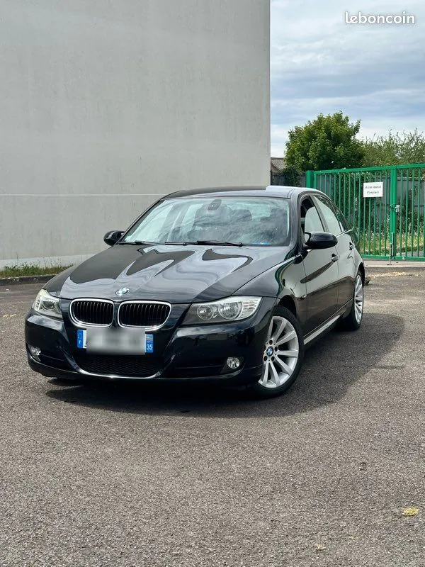 BMW Série 3 2010 photo 2