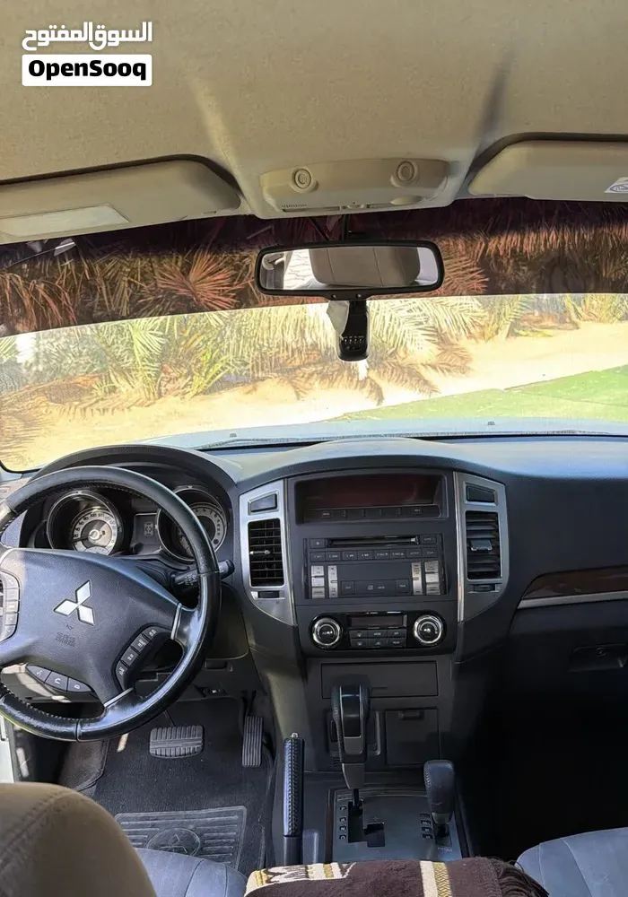 Mitsubishi Pajero 2015 photo 3